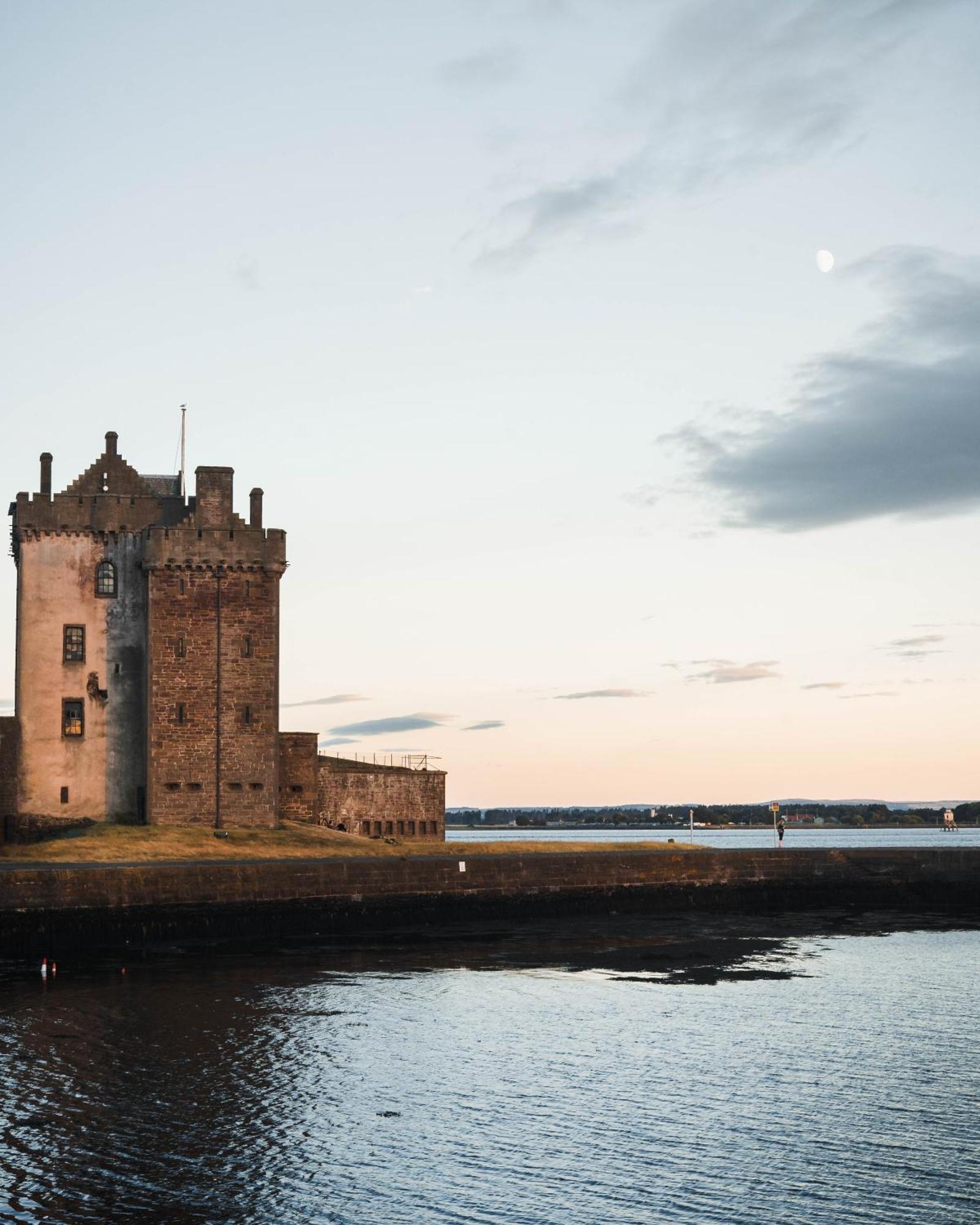 Castle Beach Broughty Ferry Exterior photo